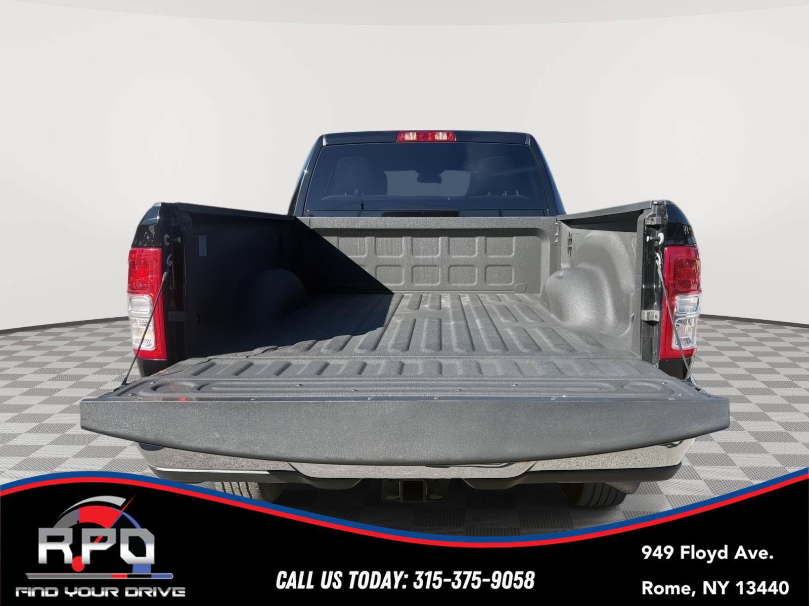 Used 2024 RAM 2500 Big Horn w/ Bed Utility Group AWD/4WD image 23
