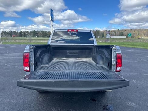 Used 2023 RAM 1500 Classic SLT AWD/4WD image 27