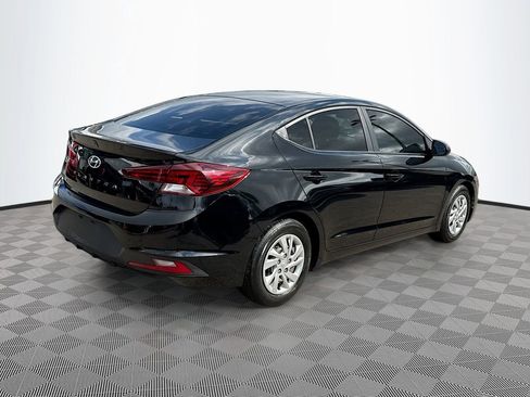 Used 2019 Hyundai Elantra SE image 6