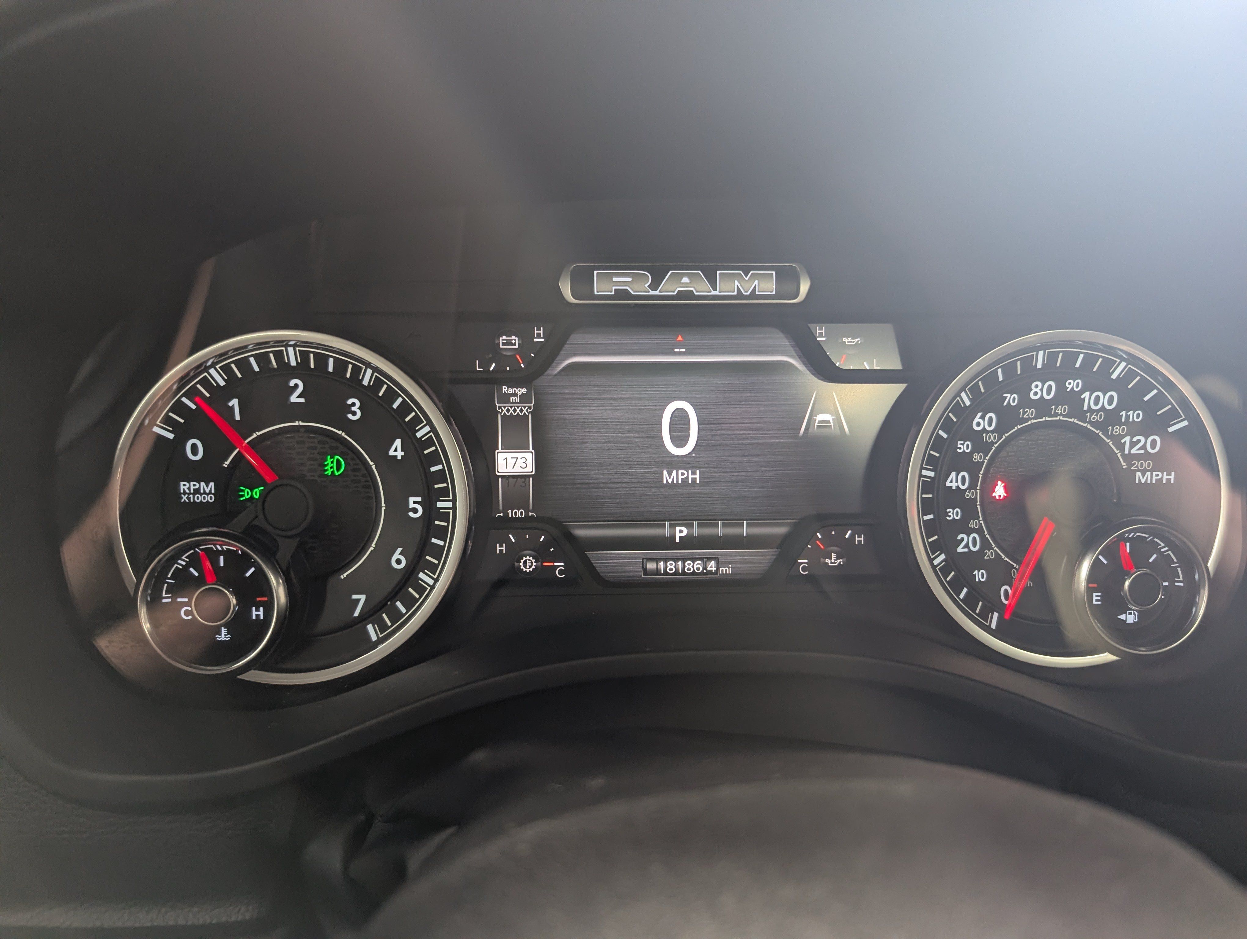 Used 2025 RAM 1500 Laramie w/ Sport Appearance Package AWD/4WD image 8
