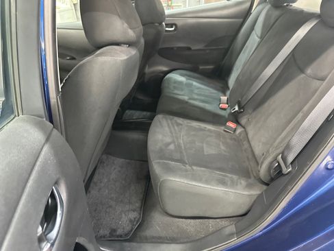 Used 2017 Nissan Leaf SV w/ Premium Package image 19