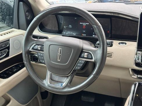 Used 2020 Lincoln Navigator L Reserve w/ Luxury Package image 13