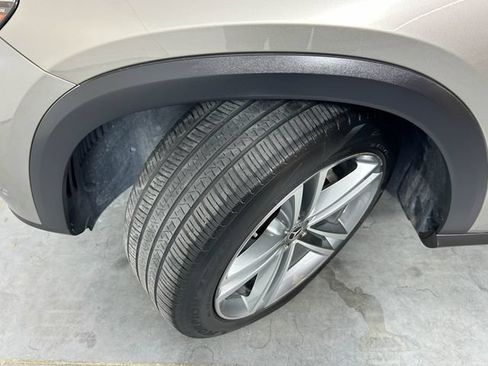 Used 2020 Mercedes-Benz GLE 350 4MATIC image 25