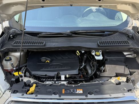 Used 2017 Ford Escape SE FWD image 36