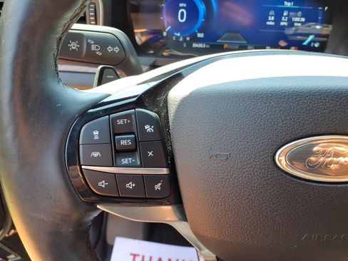 Used 2021 Ford Explorer Platinum w/ Equipment Group 601A AWD/4WD image 23