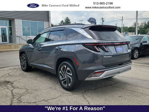 Used 2025 Hyundai Tucson Limited AWD/4WD image 3