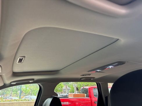 Certified 2024 Kia Telluride S w/ S Sunroof Package AWD/4WD image 9