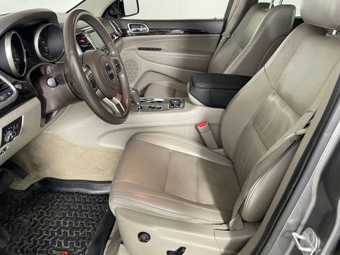 Used 2013 Jeep Grand Cherokee Altitude AWD/4WD image 2