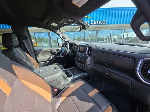 Used 2021 Chevrolet Silverado 2500 LTZ w/ Carhartt Edition AWD/4WD image 20