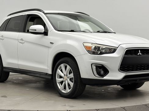 Used 2015 Mitsubishi Outlander Sport GT image 3