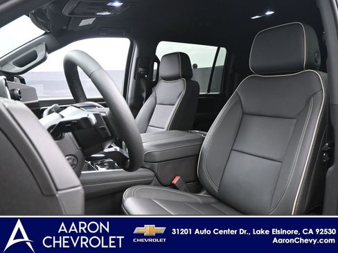 New 2025 Chevrolet Suburban Premier w/ LPO, Illumination Package RWD image 16