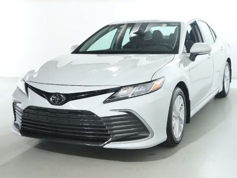 Certified 2024 Toyota Camry LE FWD image 1