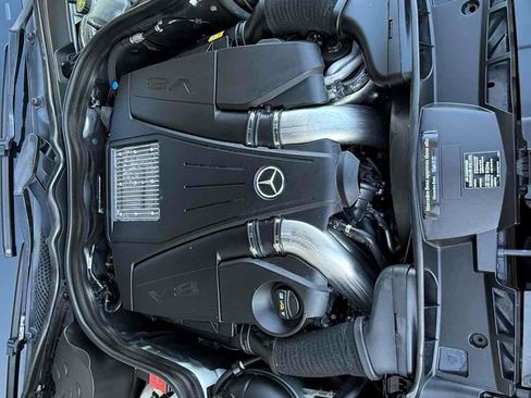 Used 2014 Mercedes-Benz E 550 4MATIC Sedan image 34