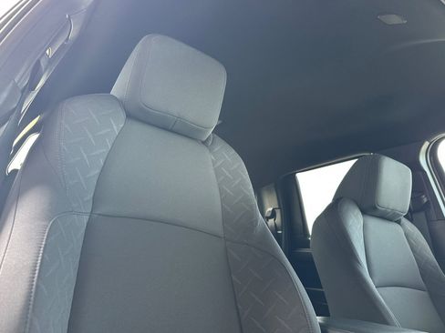 Used 2025 Toyota Tacoma SR5 image 18