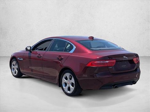 Used 2017 Jaguar XE RWD image 7