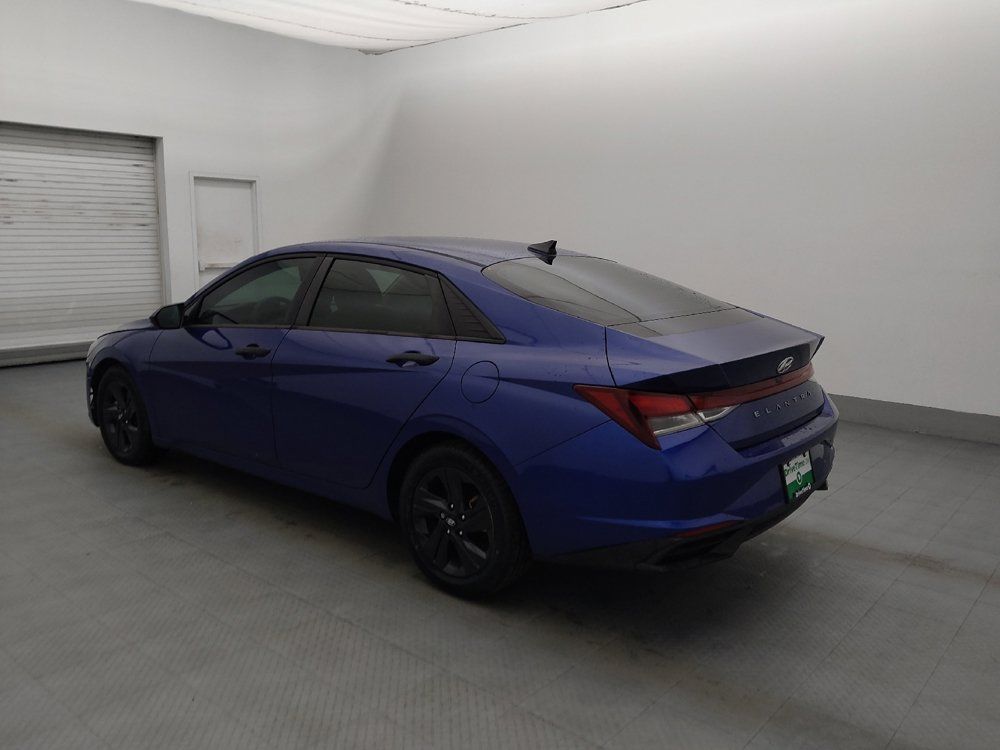 Used 2021 Hyundai Elantra SEL FWD image 3
