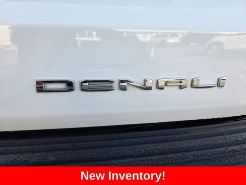 Used 2024 GMC Yukon Denali image 15