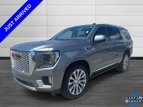 Used 2022 GMC Yukon Denali w/ Denali Premium Package AWD/4WD image 7