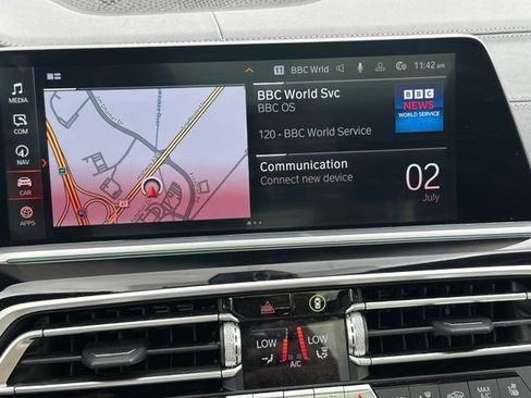 Used 2022 BMW X5 M50i AWD/4WD image 23