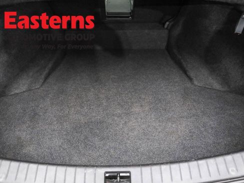 Used 2022 INFINITI Q50 Sensory image 9