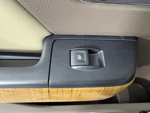 Used 2017 GMC Sierra 1500 SLT w/ Suspension Package, Off-Road image 41