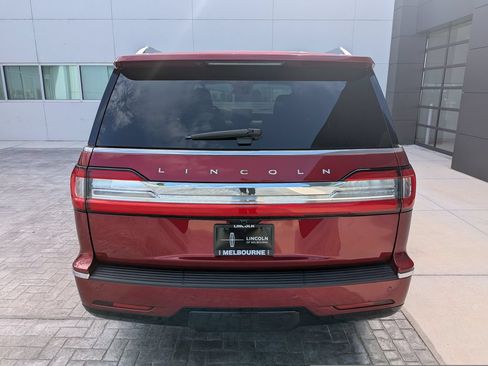 Certified 2019 Lincoln Navigator Reserve AWD/4WD image 5