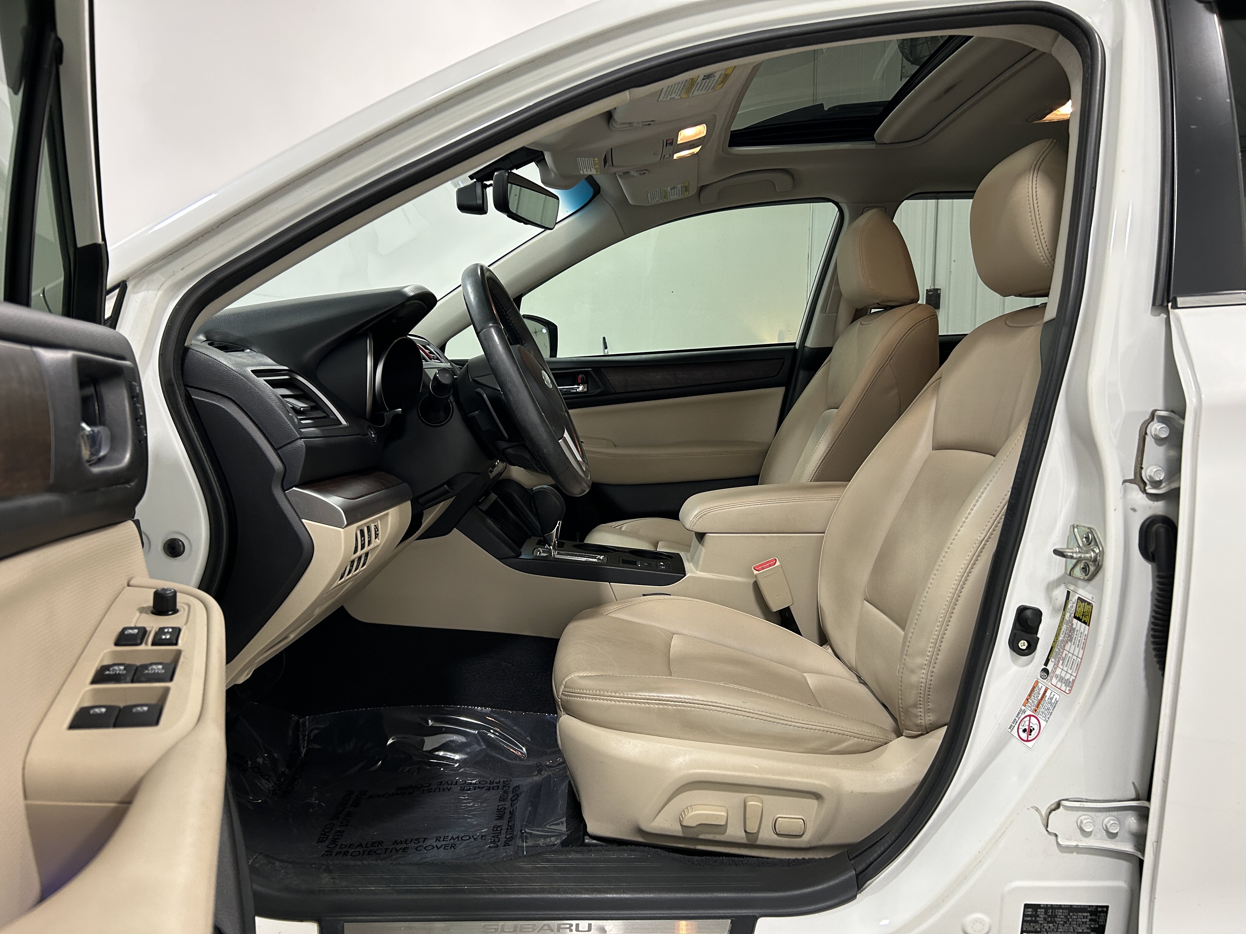 Used 2017 Subaru Outback 2.5i Limited AWD/4WD image 4