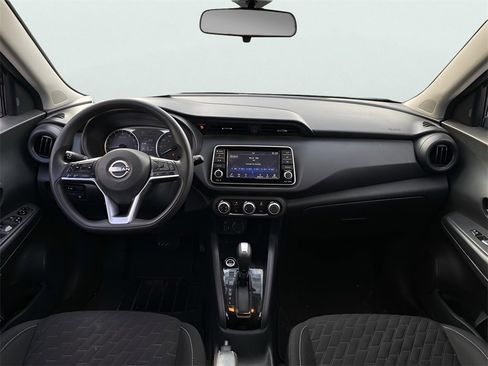 Used 2022 Nissan Kicks S image 15