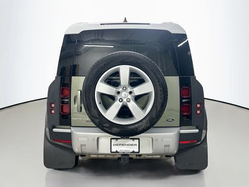 Used 2023 Land Rover Defender 110 SE AWD/4WD image 10
