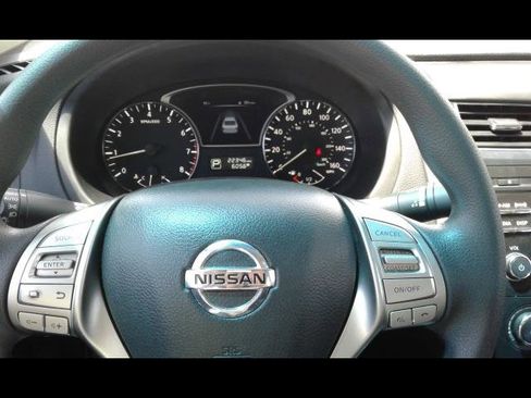 Used 2015 Nissan Altima 2.5 S w/ Power Driver Seat Package image 8