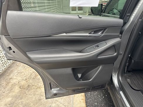 Used 2023 INFINITI QX60 Luxe w/ Cargo Package image 12