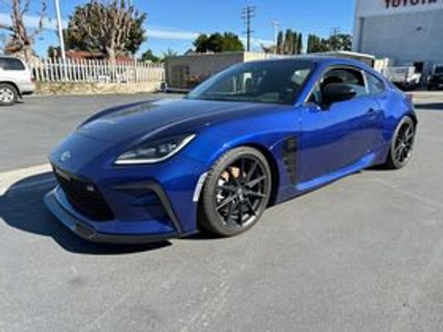 Used 2025 Toyota GR86 Premium image 2
