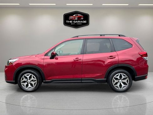 Used 2019 Subaru Forester Premium w/ All-Weather Package AWD/4WD image 2