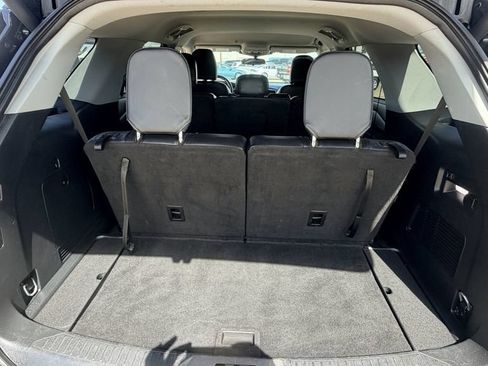 Used 2023 Ford Explorer XLT w/ Equipment Group 202A RWD image 29