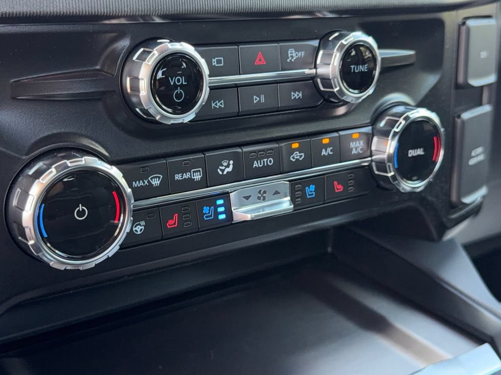 New 2026 Ford F250 Platinum AWD/4WD image 28