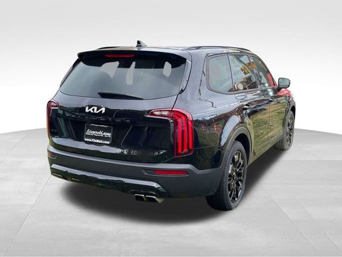 Used 2022 Kia Telluride EX w/ EX Premium Package image 5