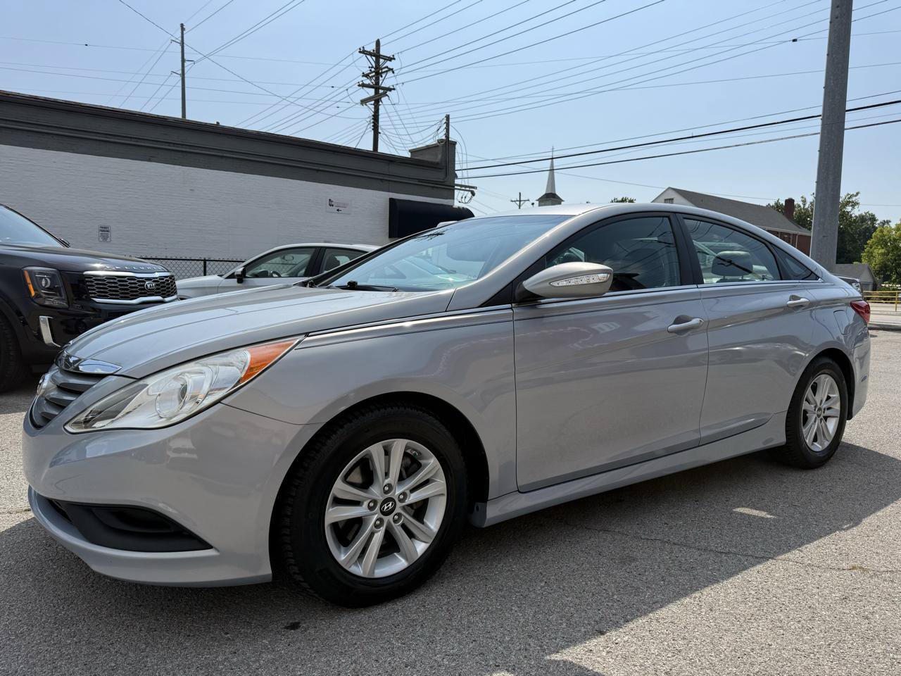 Used 2014 Hyundai Sonata GLS w/ Popular Equipment Group 2 FWD image 2