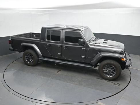Used 2025 Jeep Gladiator Sport AWD/4WD image 30