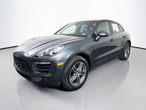 Used 2018 Porsche Macan image 3