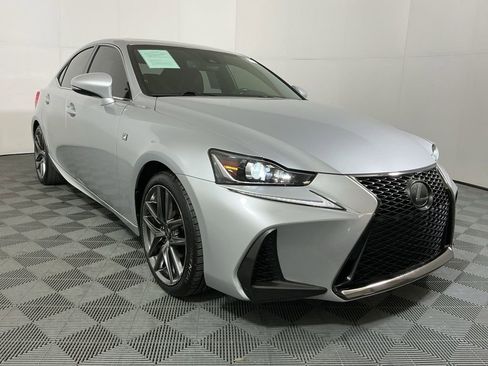 Used 2018 Lexus IS 300 F Sport w/ F Sport Package image 4