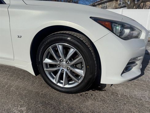 Used 2015 INFINITI Q50 Premium w/ Navigation Package image 38