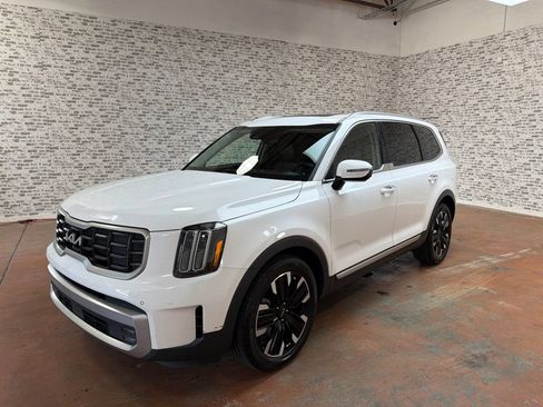 Used 2023 Kia Telluride SX Prestige AWD/4WD image 3