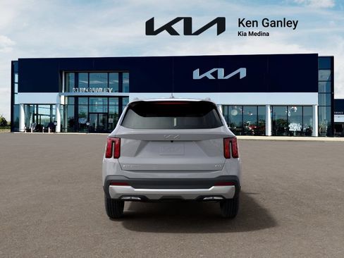 New 2026 Kia Sorento S AWD/4WD image 5