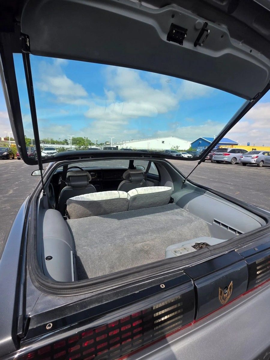 Used 1987 Pontiac Firebird Trans Am RWD image 32