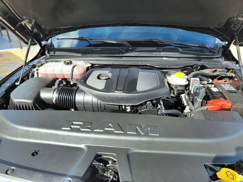 Used 2025 RAM 1500 Big Horn RWD image 9