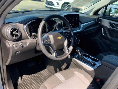 Used 2025 Chevrolet Blazer LT w/ Convenience Package AWD/4WD image 12