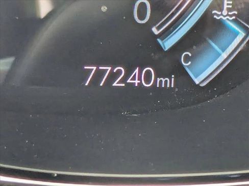 Used 2022 Genesis GV70 3.5T Sport w/ Sport Prestige Package AWD/4WD image 6