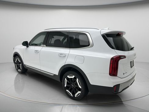 Used 2025 Kia Telluride S AWD/4WD image 7
