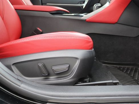 Used 2018 Toyota Camry XSE image 36