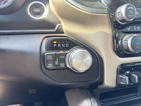 Used 2021 RAM 1500 Laramie AWD/4WD image 23